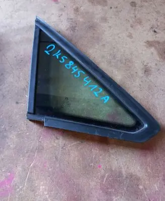 Volkswagen Caddy Front triangle window/glass 2K5845412A