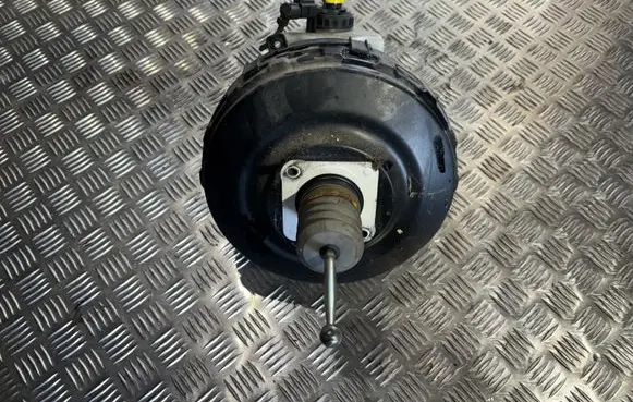 Audi Q7 4L Brake booster 7L8612101T