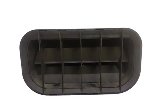 Audi Q7 4L Quarter panel pressure vent 4A0819181