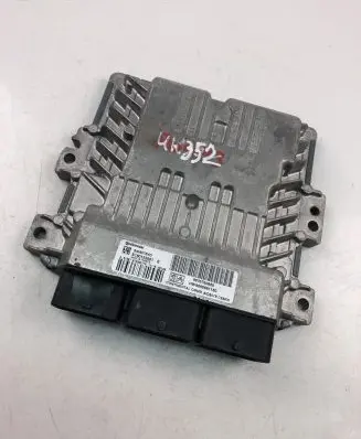 Peugeot 3008 I Engine control unit/module ECU 9676760880 9666681180