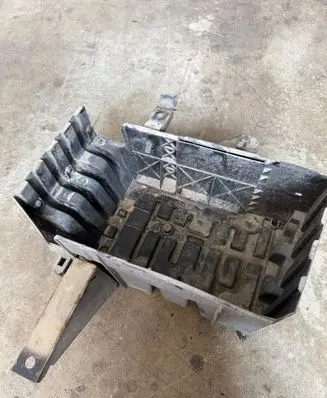 Opel Vivaro Battery box tray cover/lid 