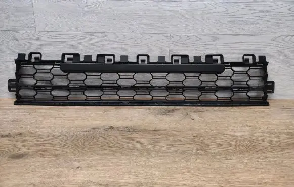 Skoda Octavia Mk4 Front bumper lower grill 5E3853677A