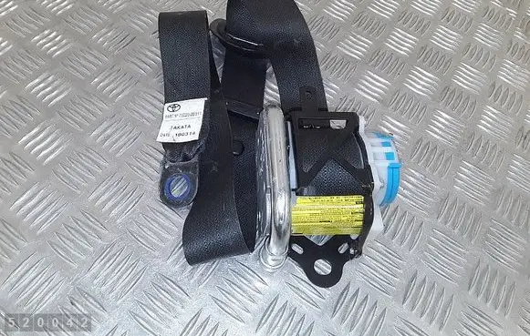 Toyota Yaris Front seatbelt 0589P1000417