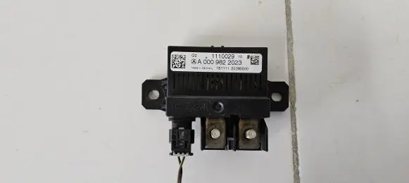 Mercedes-Benz S W221 Charging relay A0009822023 1110029 18111120260500