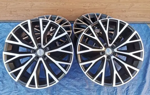 Volvo XC90 R22 alloy rim 
