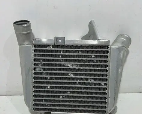 BMW 1 F52 Intercooler radiator S7024006