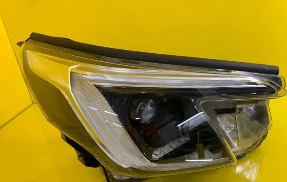Subaru Forester SK Headlight/headlamp
