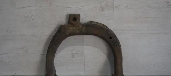 Chevrolet SSR Front upper control arm/wishbone 511-01055L