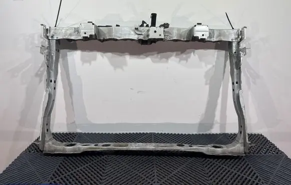 Toyota Prius+ (ZVW40) Top upper radiator support slam panel 