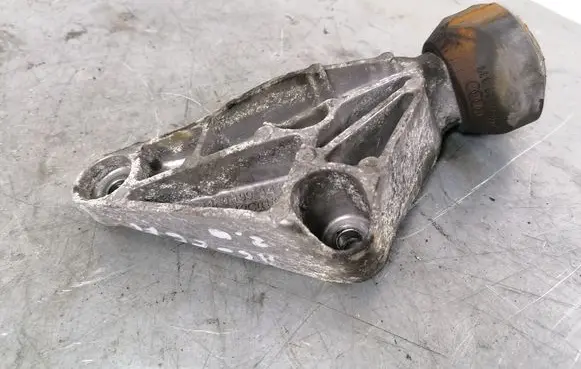Audi A6 S6 C6 4F Engine mount bracket 4F0199343T