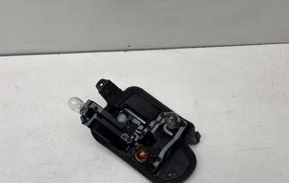 Volkswagen PASSAT B7 Tail light bulb cover holder 605212