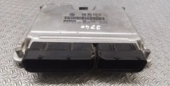 Skoda Fabia Mk1 (6Y) Engine control unit/module 038906019AF