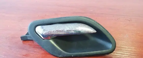 BMW 7 E38 Front door interior handle 8226050