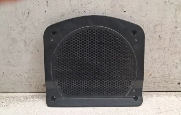 BMW 5 F10 F11 Subwoofer grill/trim 9187783 496687 484371