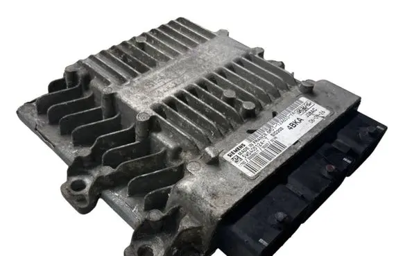 Ford Focus Engine control unit/module 6M5112A650YA 5WS40512AK