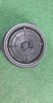 Audi A4 S4 B9 8W Rear door speaker 8W5035411