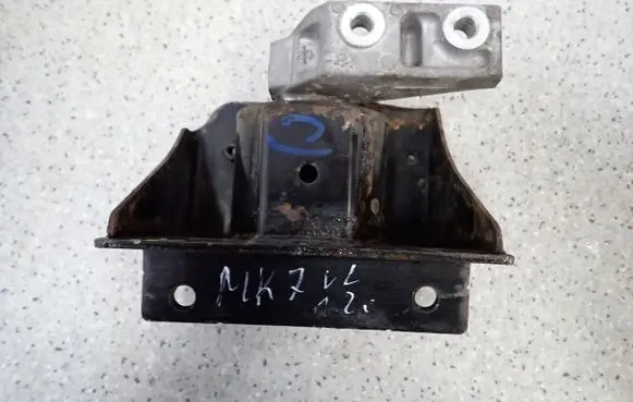 Suzuki Swift Cultus Engine mount vacuum valve 
