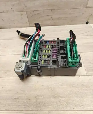 Honda Accord Fuse module TL4G211 080809 FDA20FACW