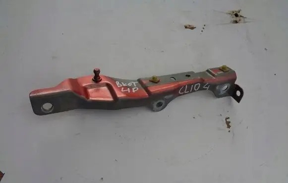Fender mounting bracket