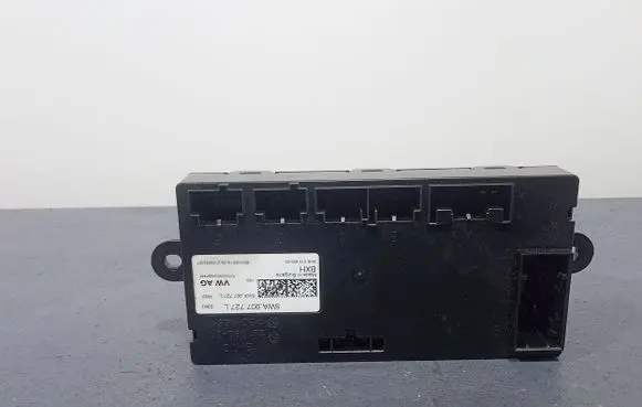 Skoda Octavia 985 Other control units/modules 5WA907727L