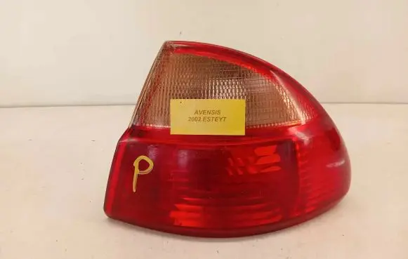 Toyota Avensis T220 Rear/tail lights
