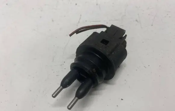 Audi A6 S6 C5 4B Sensor 7m0973202 95vw14a464