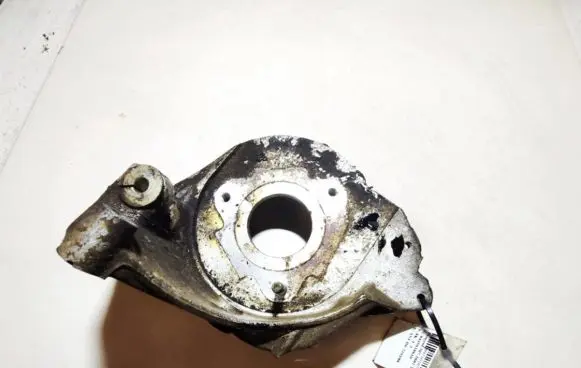 Peugeot 307 Engine mounting bracket 96347839