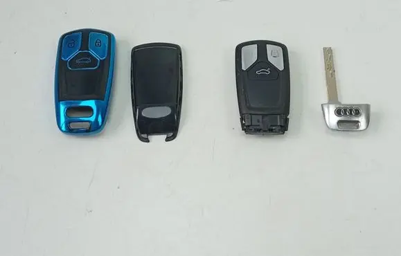 Audi A4 S4 B9 Ignition key/card 4M0959754T 3617000087986011 H40010509S