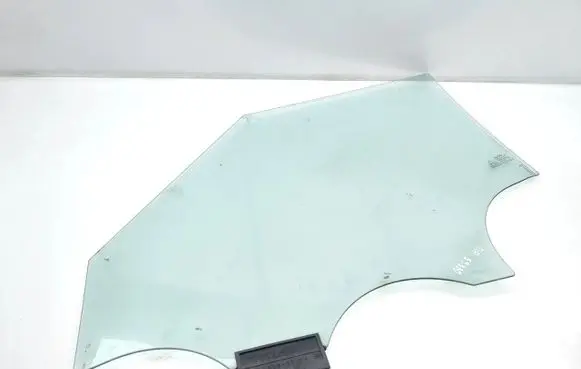 KIA Soul Front door window glass four-door 43R-016944 DOT748AS2M353
