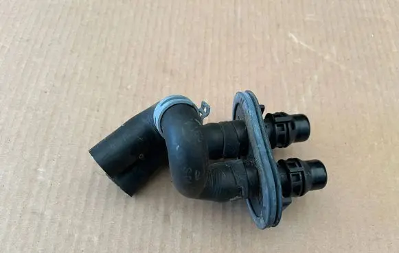 Audi A5 Sportback 8TA Engine coolant pipe/hose 8K0819350D