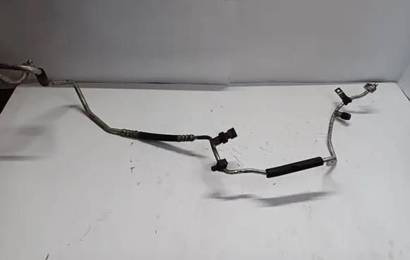 Jaguar XF X250 Air conditioning (A/C) pipe/hose 