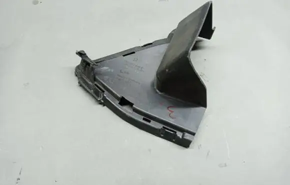 Cupra Born Intercooler air guide/duct channel 10E853950C