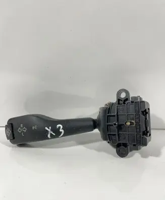 BMW X3 E83 Indicator stalk 8363668M 01104010