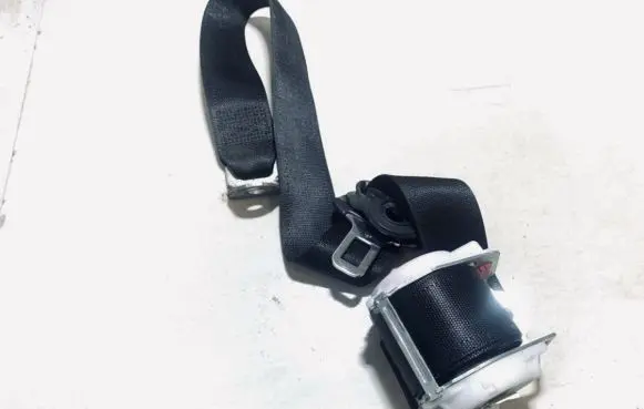 Opel Zafira A Rear seatbelt 13120731