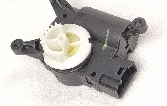 Volkswagen Crafter A/C air flow flap actuator/motor 3093821