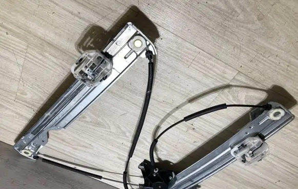 Ford Kuga II Front door electric window regulator CJ54S23201BR