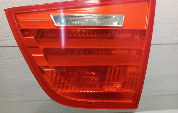 BMW 3 E90 E91 Tailgate rear/tail lights 4871740