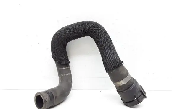 Volvo V60 Engine coolant pipe/hose
