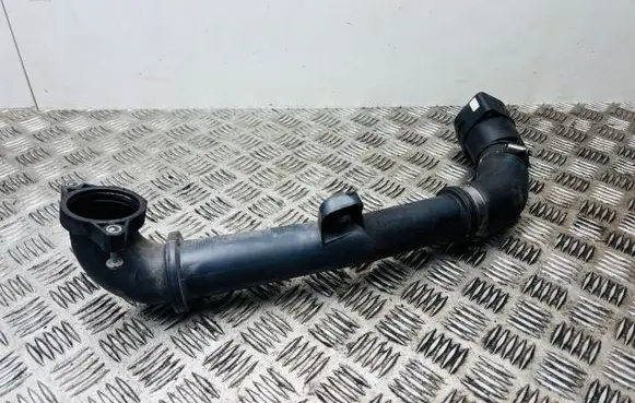 Volkswagen PASSAT B8 Intercooler hose/pipe 04L145770S 04L145828G