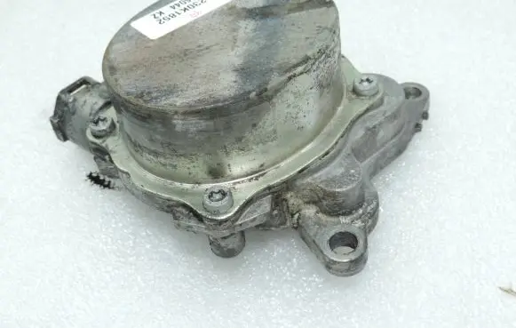 Renault Espace V (RFC) Vacuum pump 146503760R 146507510R
