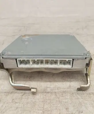 Toyota Corolla E120 E130 Engine control unit/module 1758009340 8966102A62 MB1758009340