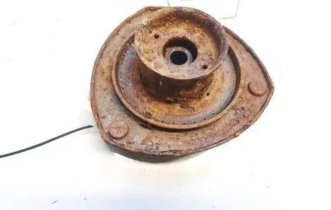 Hyundai Santa Fe Coil spring mount 