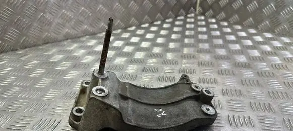 Jeep Grand Cherokee A/C compressor mount bracket VMMT013362F