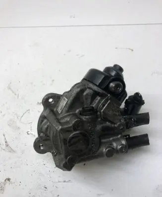 Audi A4 S4 B8 8K Fuel injection high pressure pump 03L130755AC 0445010529 0928400706