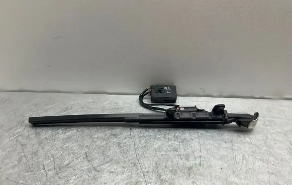 BMW 3 E92 E93 Seat belt adjustment motor 9148511 9130047