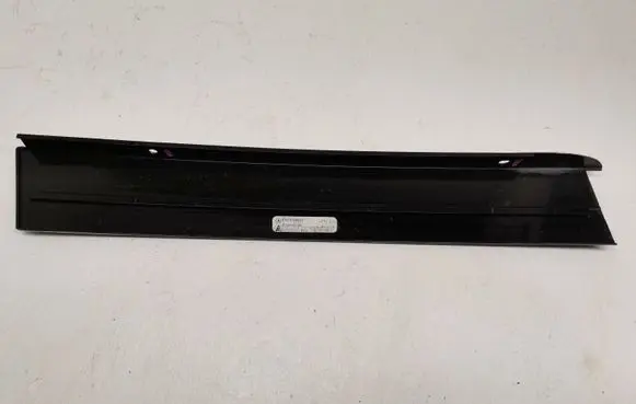 Mercedes-Benz GL X166 Rear side glass trim A1666700187