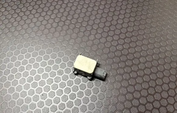 Mercedes-Benz ML W164 Airbag deployment crash/impact sensor 0038202926 110905 401920