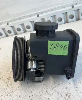 Mercedes-Benz Sprinter W901 W902 W903 W904 Power steering pump 