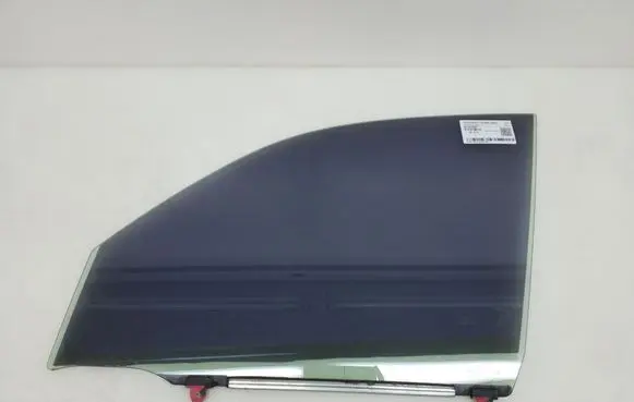 Toyota RAV 4 (XA20) Front door window/glass (coupe) 6810242090