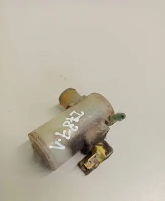 Honda CR-V Windscreen/windshield washer pump